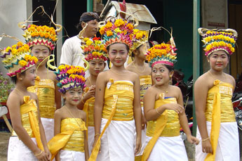 young Bali girls in Temple costume 